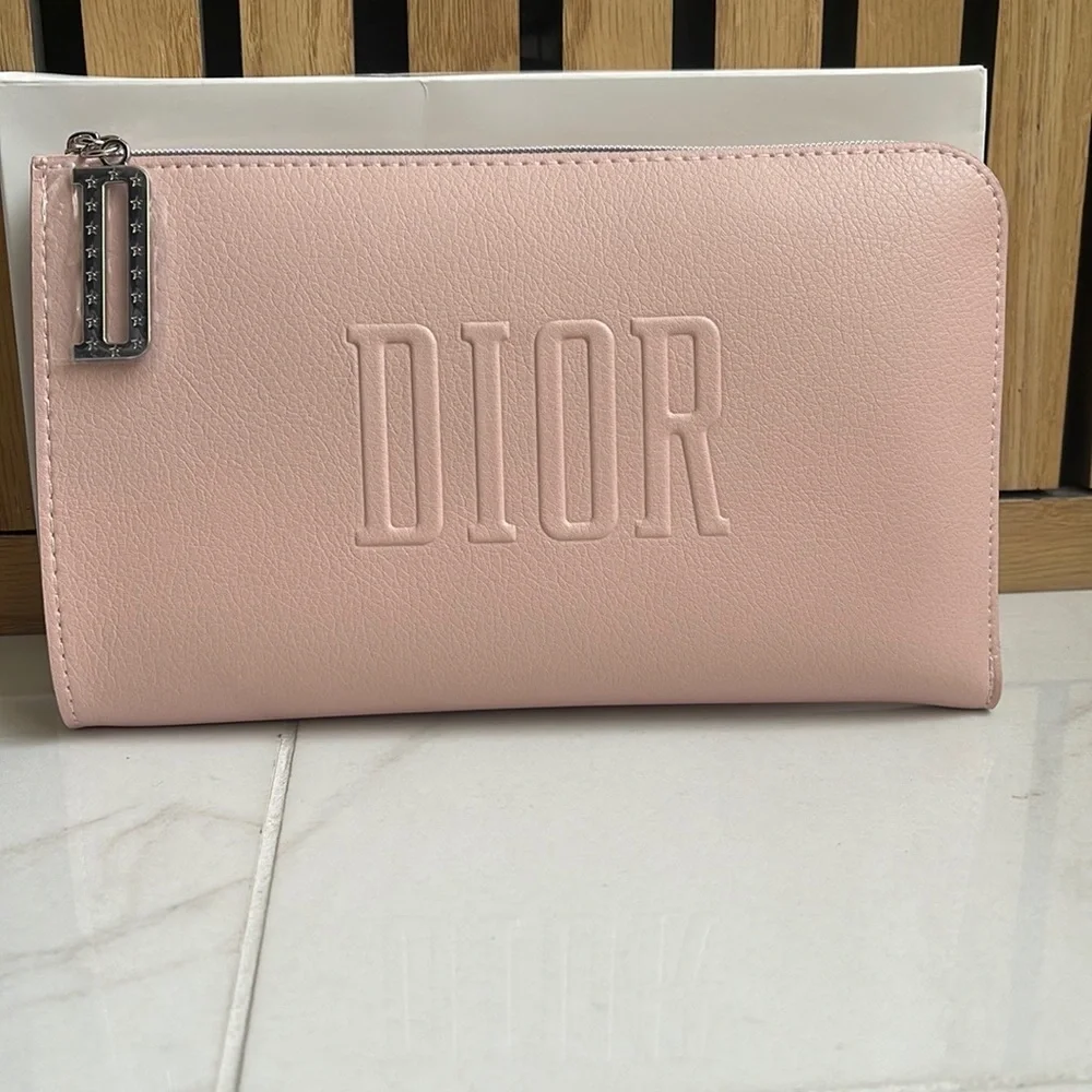 Dior - Picture 2 of 4